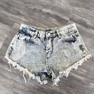 Denim Destroyed Detailed Jean Short